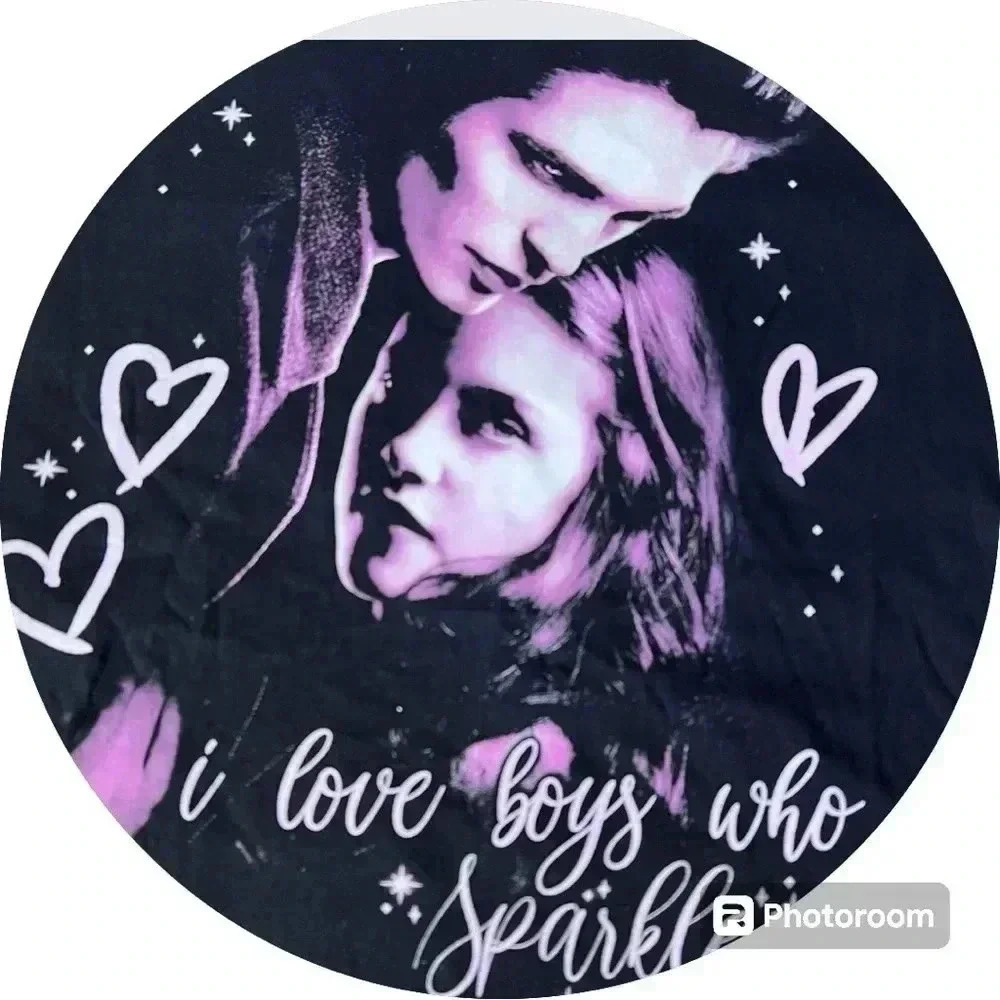 Twilight Saga black T-shirt Edward & Bella size XL